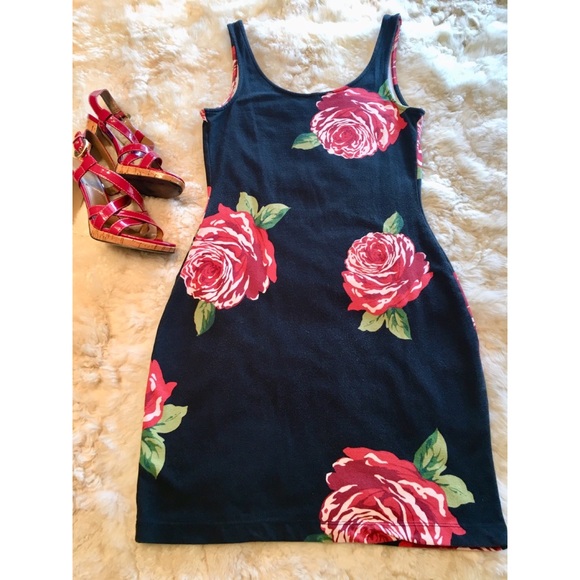 Rose splattered black tank dress - Picture 2 of 2